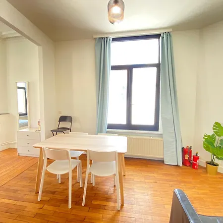 Apartment Authentic In The Center Of